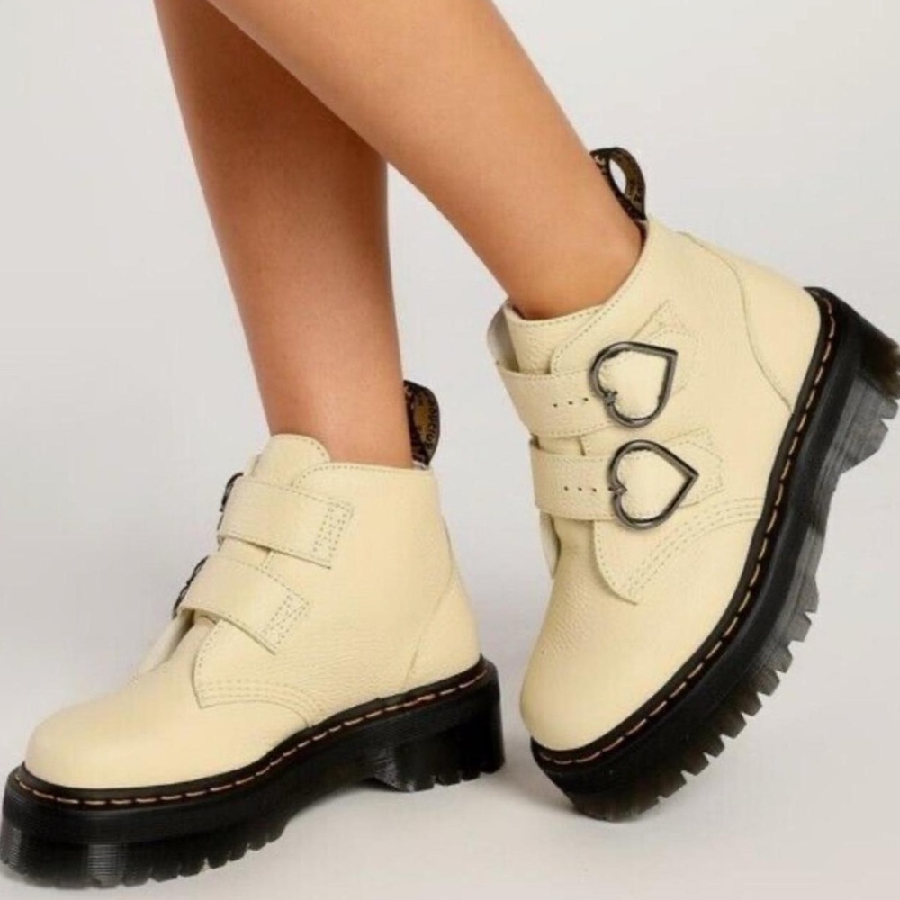 Like NEW Dr. Martens Devon Heart Buckle Platform Boots Toile Cream Booties